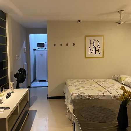 Flat Aju - Um Jeitinho Especial De Se Hospedar Em Aracaju. Uma Verdadeira Suite Master Todo Mobiliado No Capricho So Para Voce. Luaran gambar
